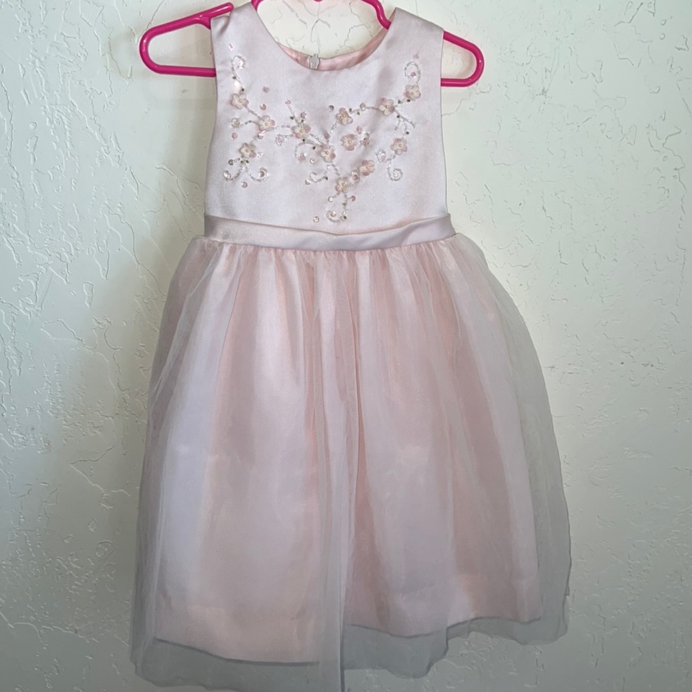 Jayne Copeland 3T dress.‎ In peach/pink color.
